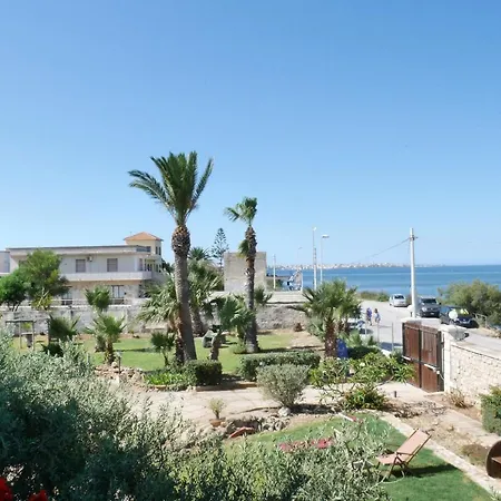 Al Vecchio Pontile Sea View 4* Марсала