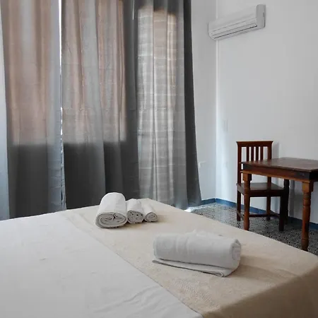فندق مبيت وإفطار Al Vecchio Pontile Sea View مارسالا
