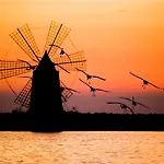 Al Vecchio Pontile Vista Mare マルサラ