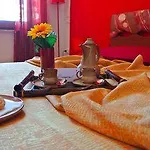 Al Vecchio Pontile Vista Mare Bed and Breakfast