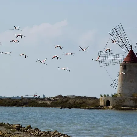 Al Vecchio Pontile לינה וארוחת בוקר מרסאלה