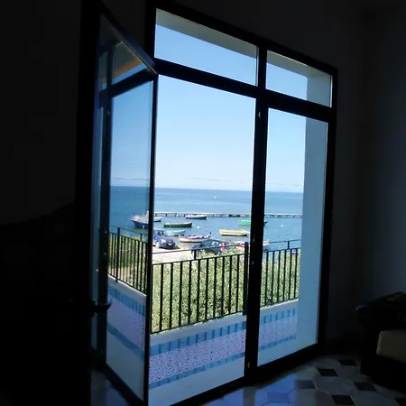 Al Vecchio Pontile Vista Mare 4*