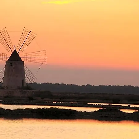 Al Vecchio Pontile Vista Mare 4* Marsala