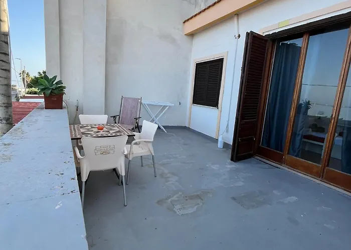 Al Vecchio Pontile Vista Mare 住宿加早餐酒店